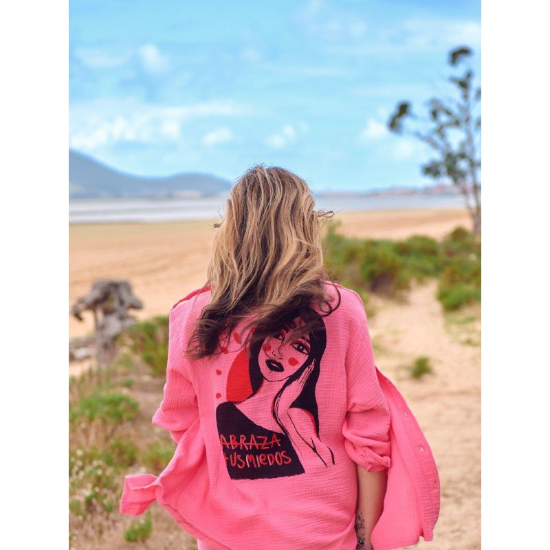 AIRE RETRO - CAMISA ROSA ABRAZA TUS MIEDOS